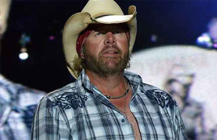 Toby Keith Talks Controversy & Writing With Willie Nelson On The View ...