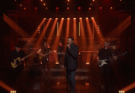 Blake Shelton Performs “Texas” on The Tonight Show & Roasts Jimmy Fallon During Interview