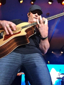 Jerrod Niemann... Up close and personal